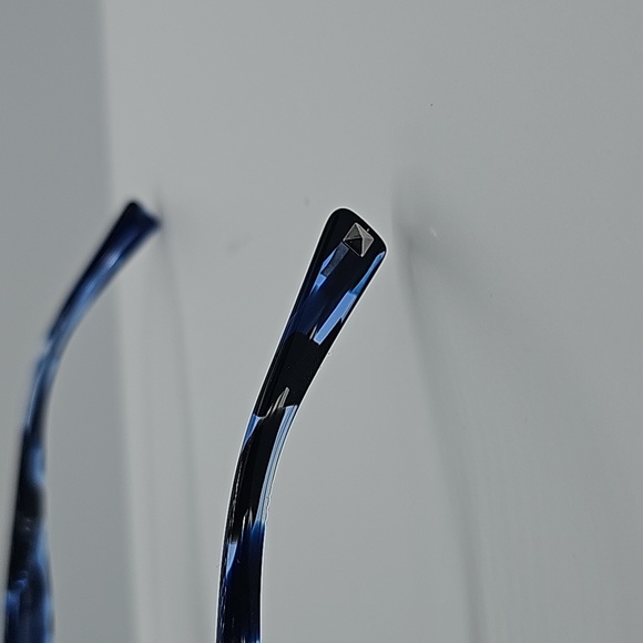 VALENTINO SUNGLASSES Large frame VA4005 - Picture 5 of 9